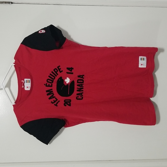 Canada T-Shirt - Picture 1 of 5